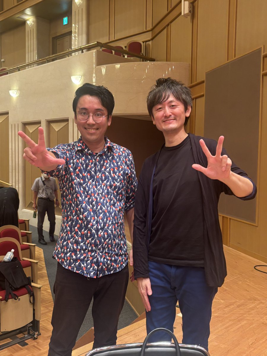 今日はみやけまつりのレッスン！三宅先生に沢山教えて頂きました！ありがとうございました！許可を得て香良洲ポーズ！笑　本当に最高な時間でした！