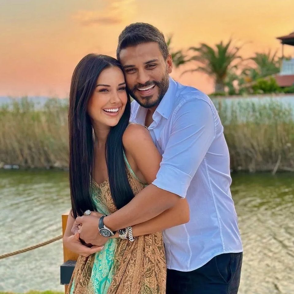 📍SON DAKİKA | Dilan Polat'ın intihar etmek için Fatih Sultan Mehmet köprüsüne gittiği, Engin Polat'ın gelerek ikna edip indirdiği öğrenildi. (Adem Metan)