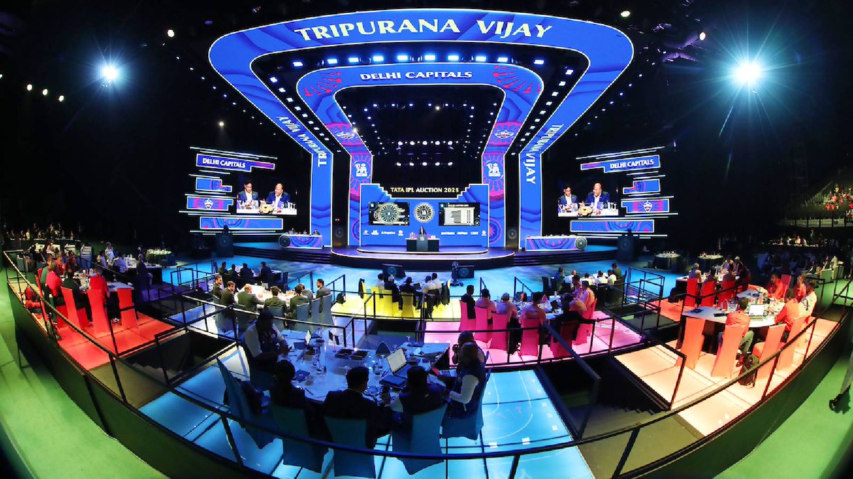 #IPL2026  #IPLAuction
#INDvsAUS

🔴 BREAKING NEWS 🔴

Dubai, Muscat or Doha may host IPL 2026 auction !

According to a senior BCCI official, the event will be organised between December 15 and 18 in one of three cities - Dubai, Muscat, or Doha.