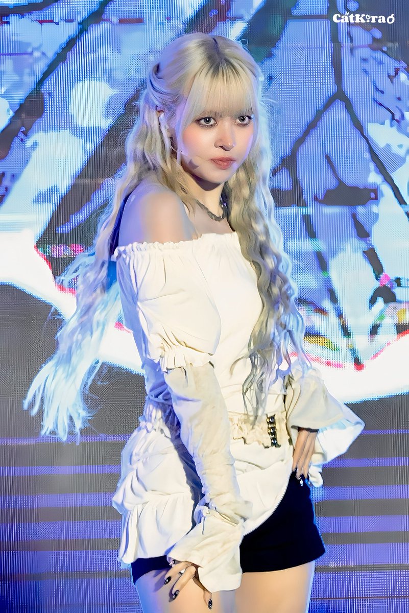 251018 VLF

#LILY #NMIXX
 #릴리 #엔믹스
 #릴리의버블모험