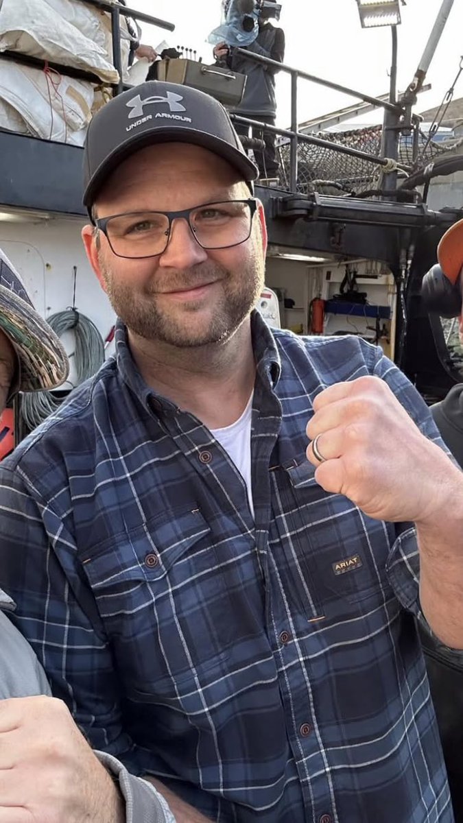 b_bretto's tweet photo. @beermitchell Captain Rick from Deadliest catch goes close https://t.co/X2IPlmUhUS