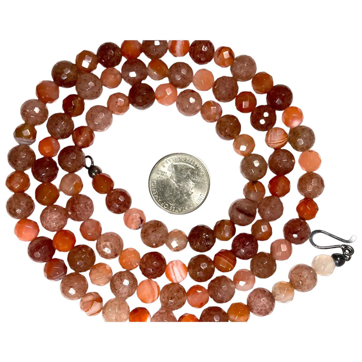 Jay King DRT Sterling Silver Carnelian Orange Red Mixed Agates Beaded Single Strand Necklace MIB
#rubylane #vintage #retro #necklace #SterlingSilver #beads #stone #designer #hautecouture #Christmas2025 #vintagejewelry #giftideas #glam #fashionista #jewelryaddict