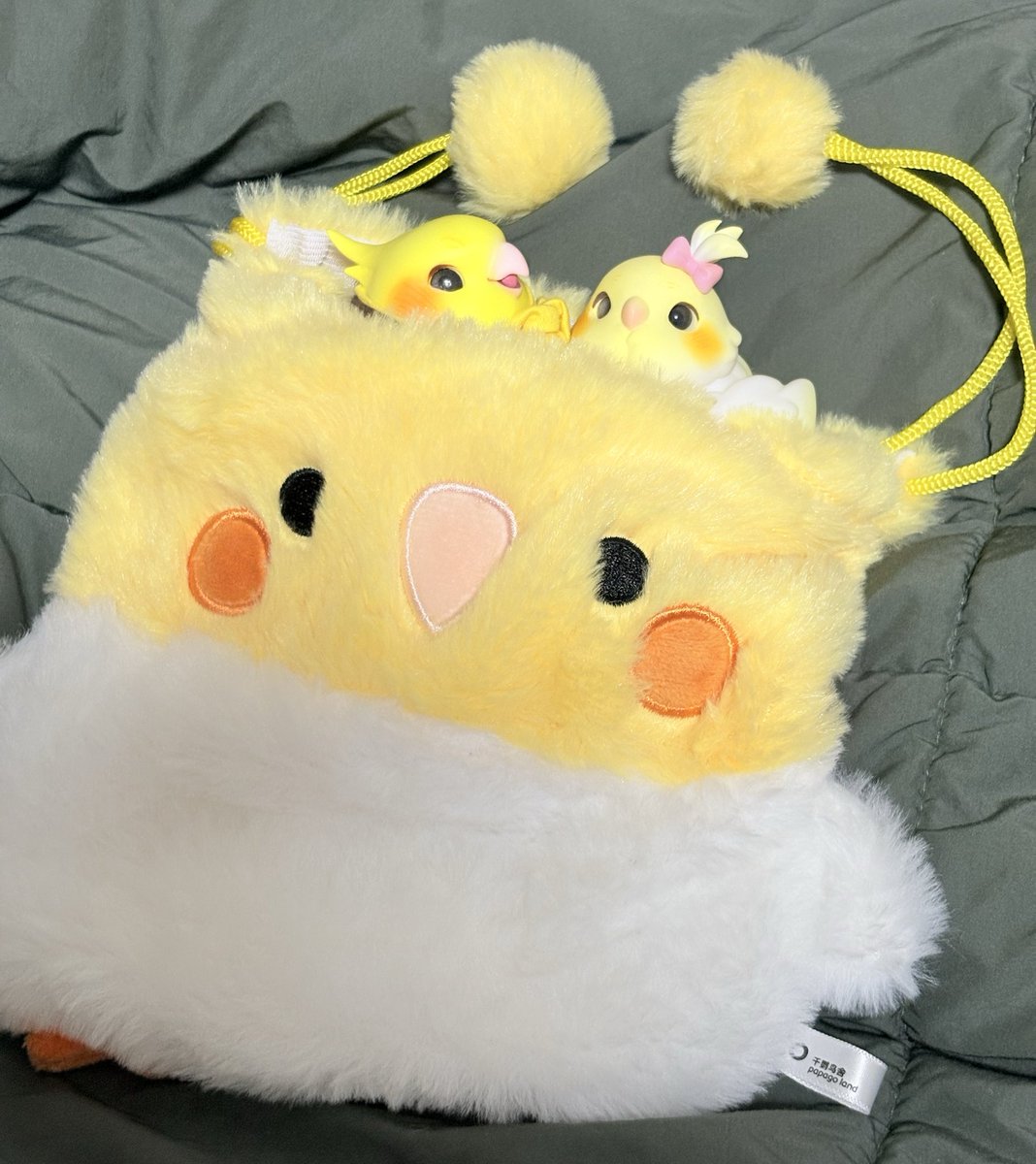 앵무새 인형을 넣기 완벽한 파우치를 삿어요