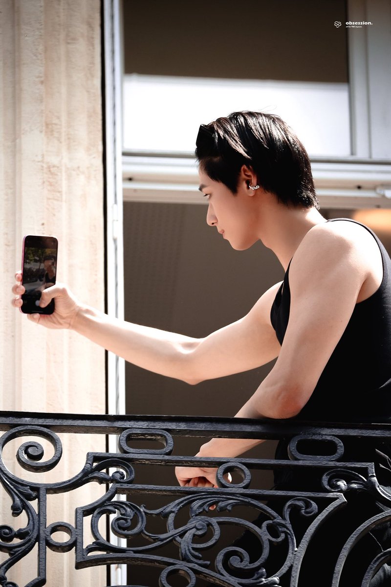 순간의 주연 tweet media