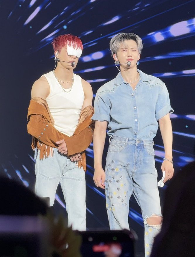 cuties 😭🫳🏻