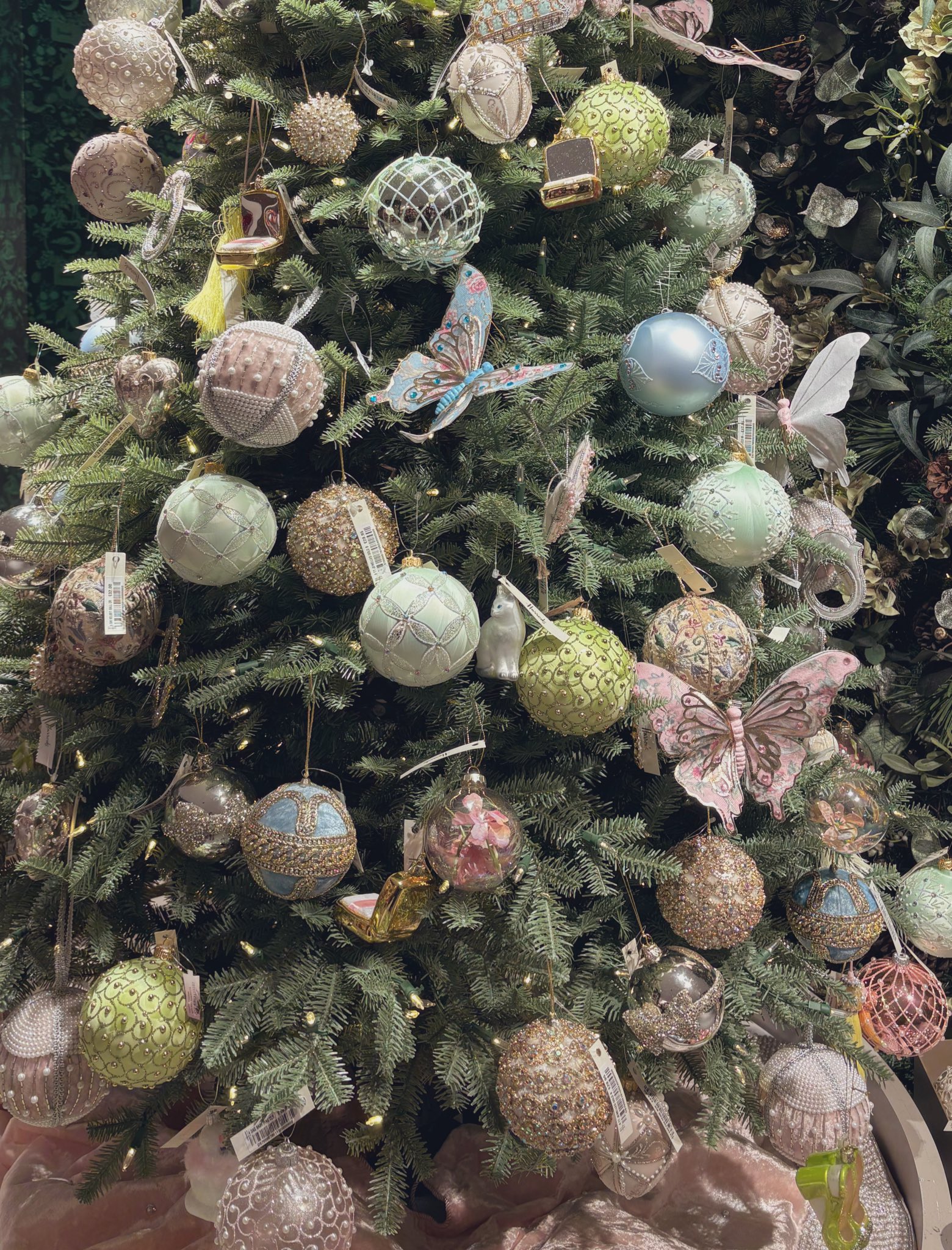 Harrods ハロッズ　クリスマス　オーナメント　クリスマスツリー　飾り 都築 紗矢香 on X: 