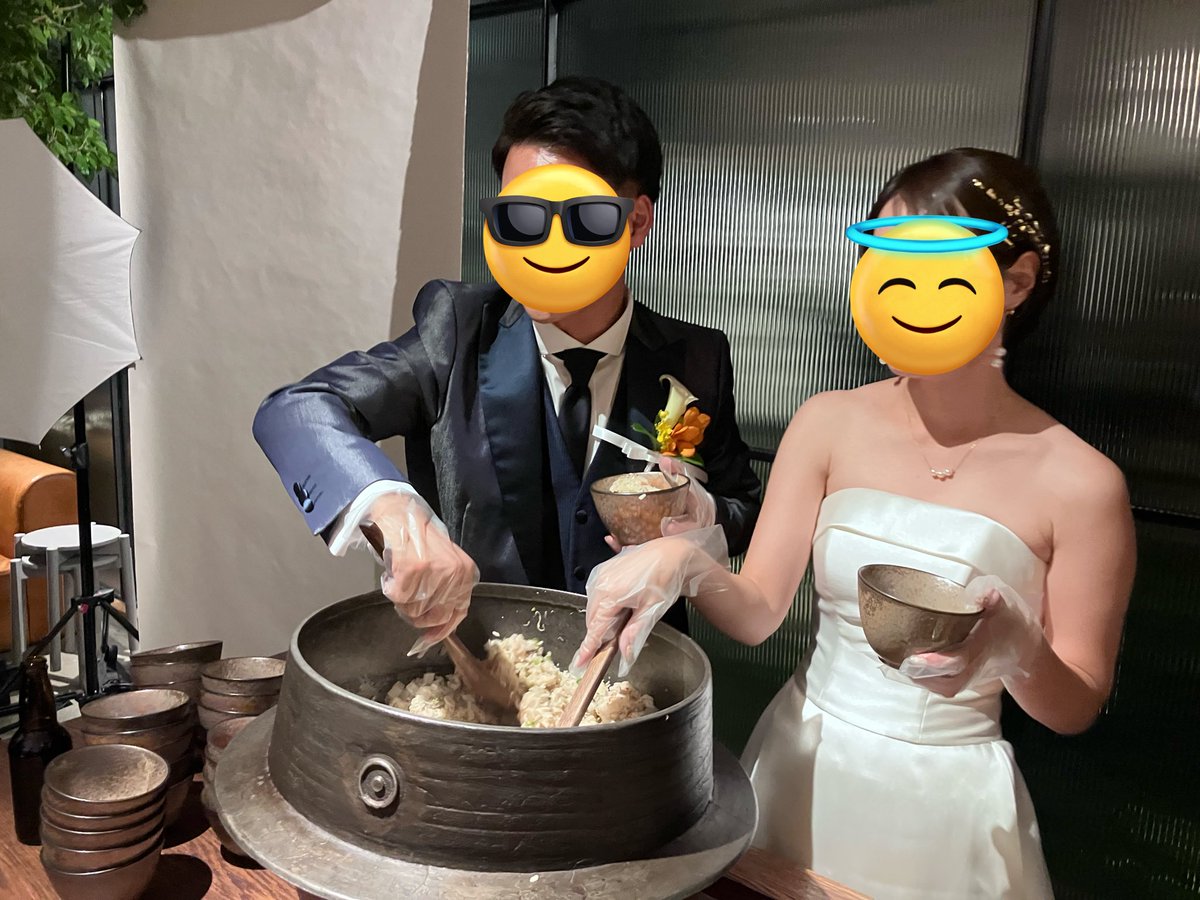 中学時代からの友人の結婚式に行ってきました。
僕宛のポストには「人の本質を引き出す唯一無二のコーチ」とありました。ふふ。

彼とは付き合いが長いですが、パートナーと出会ってから愛情深くなり、人を愛することも愛されることも怖がらなくなっていって気がします。
