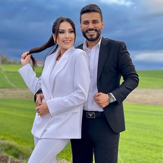 İntihar etmek için Fatih Sultan Mehmet Köprüsü'ne gelen Dilan Polat, Engin Polat tarafından ikna edilerek köprüden indirildi.

 (Adem Metan)