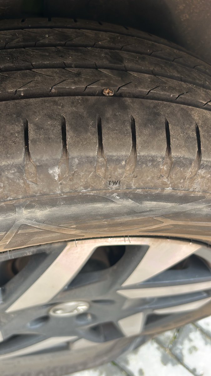 A short story which has not helped my Saturday morning! 🚗🥴