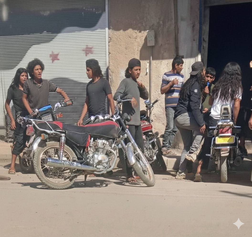 RojavaNetwork's tweet image. Alien beings spotted in the Syrian capital, Damascus