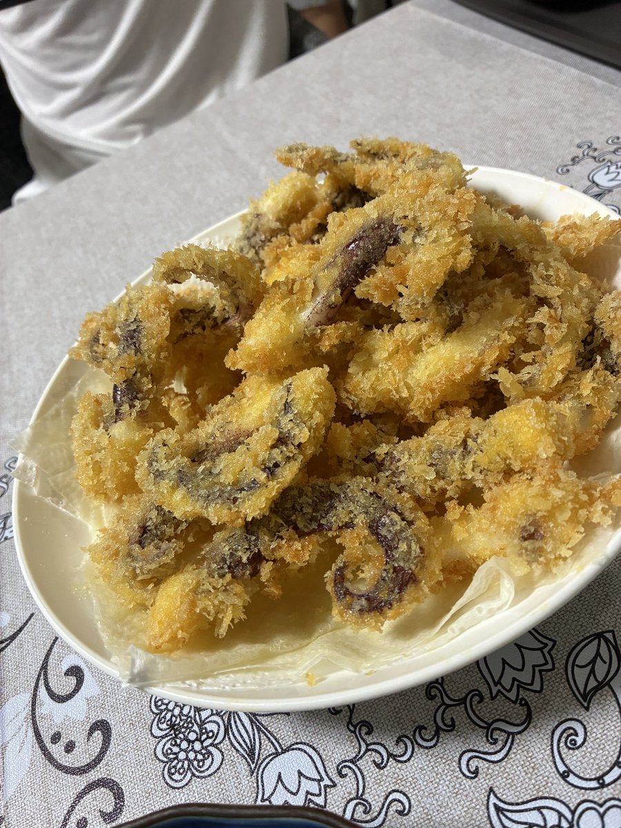 山盛りイカゲソフライ🦑
半分は息子が食べました😅