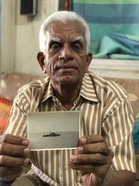 srikantkesnur's tweet image. Yes @abhilashtomy, a sad loss as another of our 1971 war heroes departs this world close on the heels of #CmdeIJSharma few weeks ago. 

Folks, #CdrAshokKumar, Vir Chakra, bids adieu after a brief illness. A resident of Mumbai, Ashok sir led a quiet, understated life, never once…