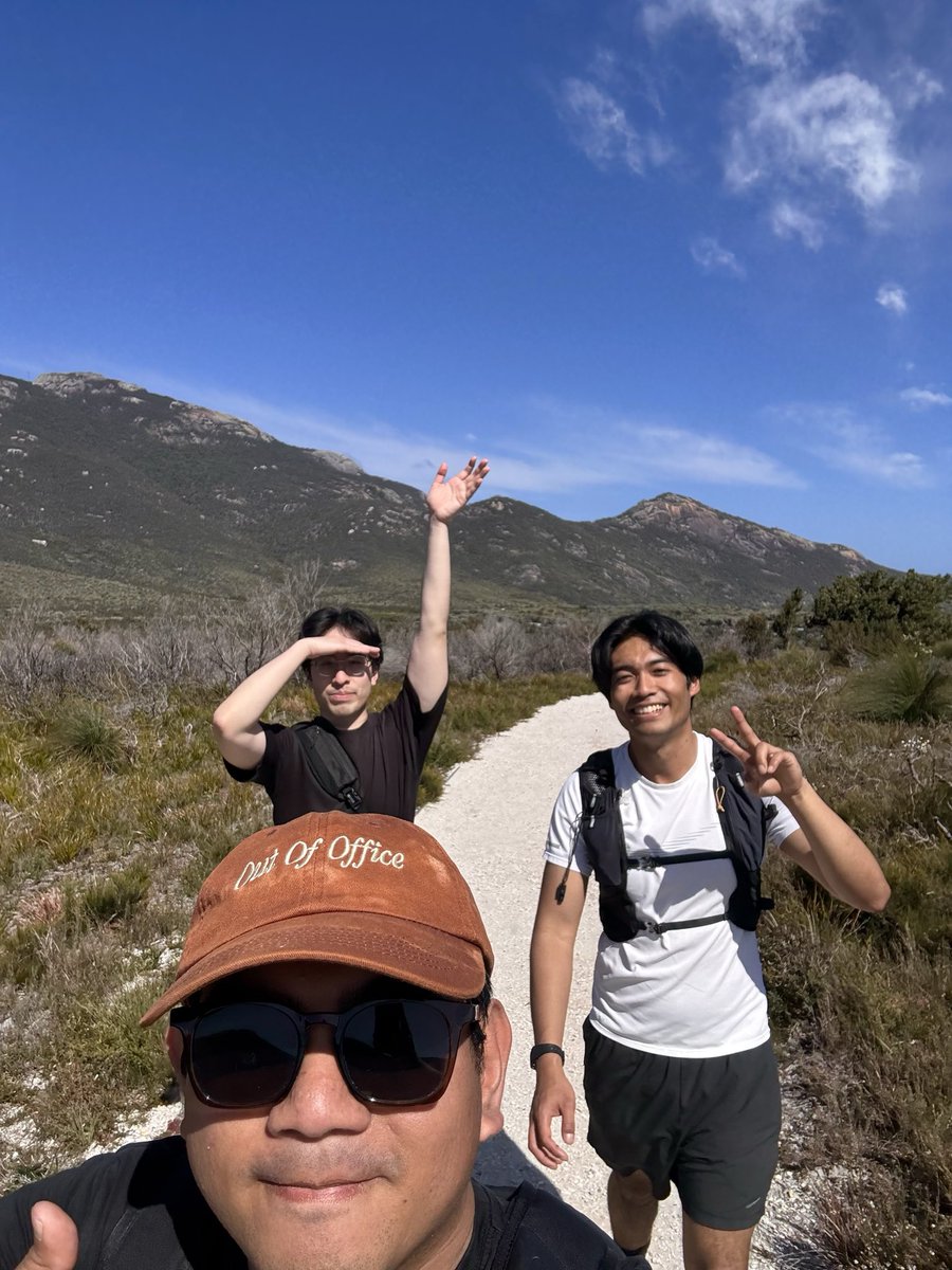 Carlos ☻ tweet media