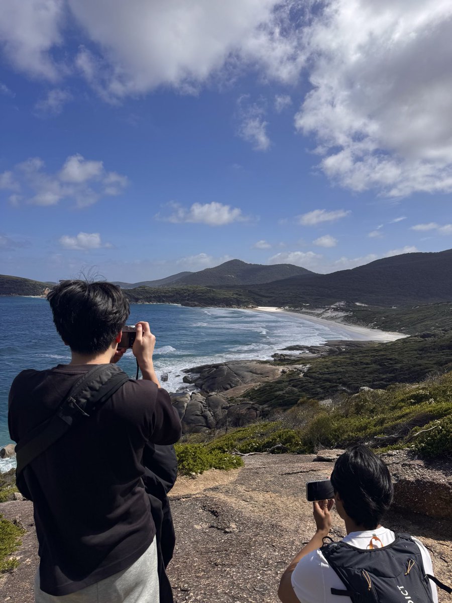 Carlos ☻ tweet media