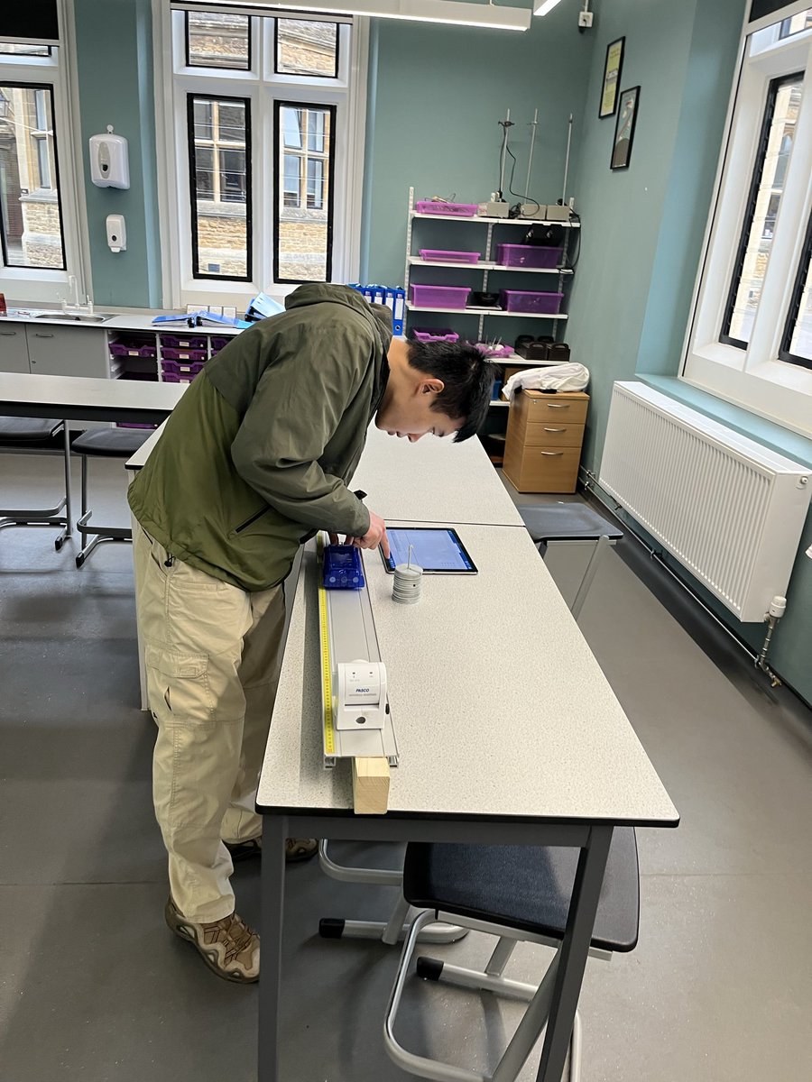 STHphysicsSKE tweet media