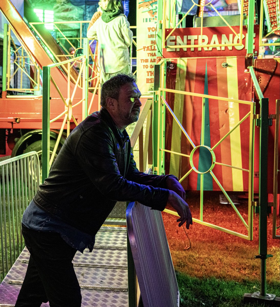 Wow. Our new single ‘Skip To The End’ has been out for a week. Nearly 10,000 streams on Spotify alone. Thanks for all the support. It means the world. Have a great weekend. 🎟️