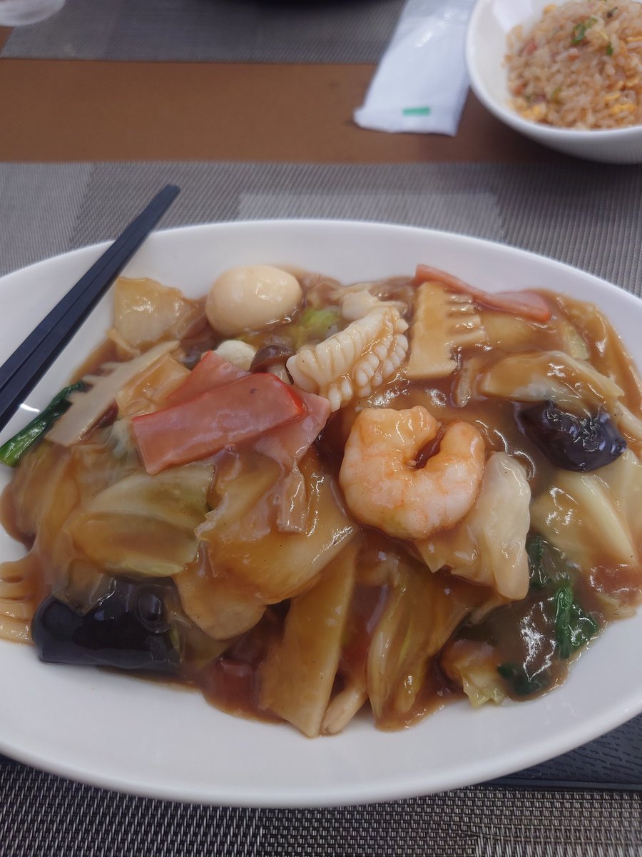 mty_aau's tweet photo. お昼ご飯に、凛花のあんかけ焼きそば。自然な甘味が好きで、ハマった🥰
デザートに、パンケーキの向こう側のミルクティー。ふわふわで、甘すぎず、ペロッと食べちゃった🫣 https://t.co/3mNKsLqJoh