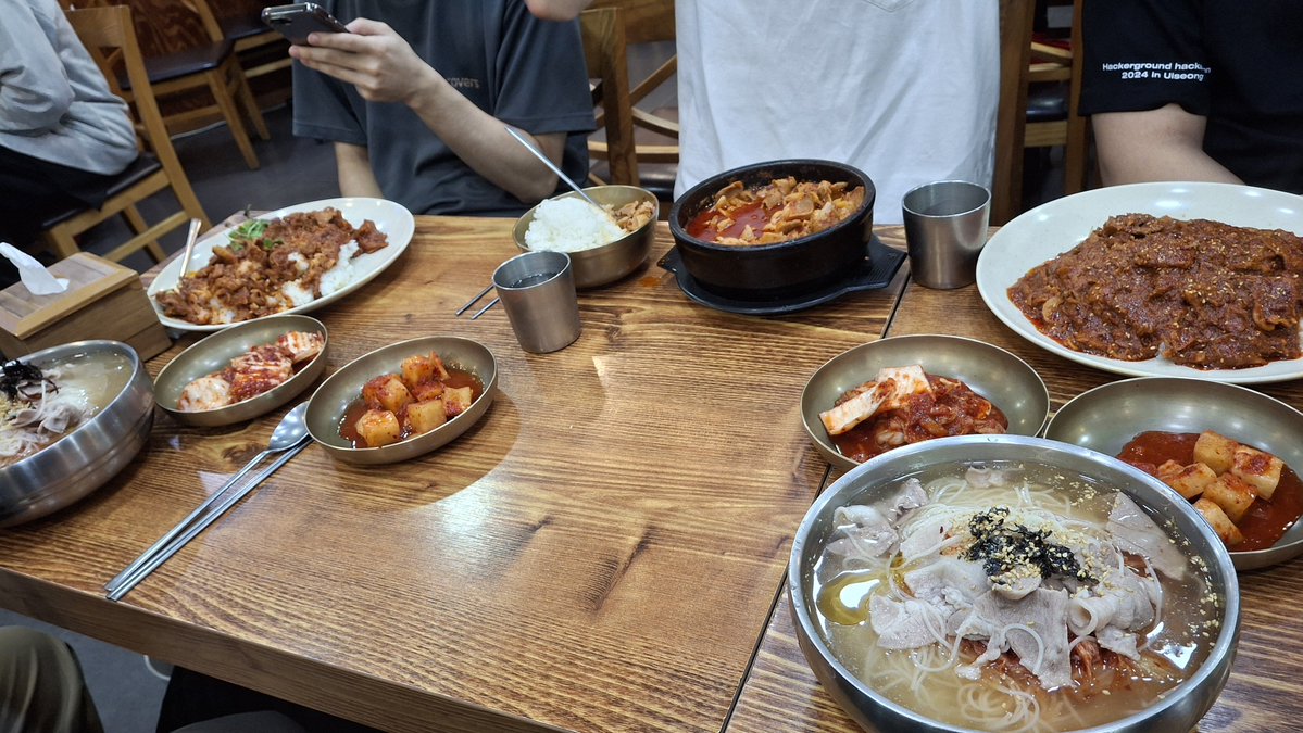 맛저
with <a href="/K_Slight05/">K_Slight(이등병)</a> <a href="/sangba_05/">G.race</a> <a href="/JombiDev/">Jombi</a> <a href="/siyul6703/">김시율</a>