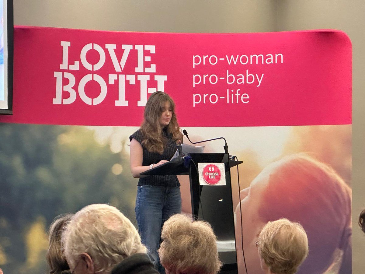prolifecampaign's tweet image. Student representative Sinéad starts us off with our first talk! 🔥 #StudentsForLife #PLCConference #PLC2025