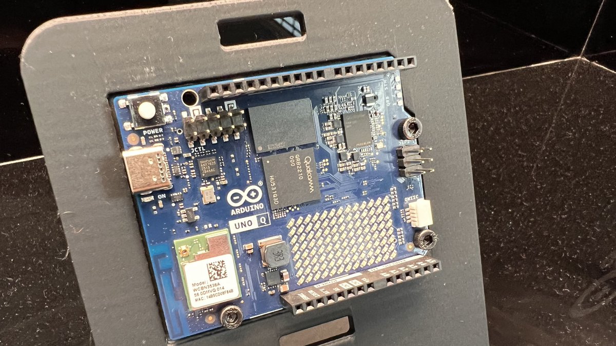 ElectromakerIO's tweet image. Arduino UNO Q spotted again! 💡
This smart home demo uses UNO Q with Home Assistant and Shelly relays for multi-room lighting automation. Full local control, data logging, and touchscreen UI — open-source smart living in action.
#MFR2025 @MakerFaireRome @ITAtradeagency…