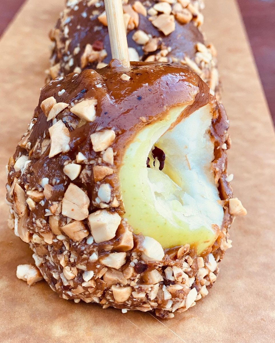 DivaQBBQ's tweet photo. Because adults deserve special Halloween treats too… 🥃🍎

These whiskey caramel apples are drenched in boozy caramel and rolled in smoked nuts — basically the grown-up version of stealing candy from the kids’ bucket. 😈

#HalloweenTreats #WhiskeyCaramel #DivaQBBQ #BoozyApples https://t.co/GzhUH28nzf
