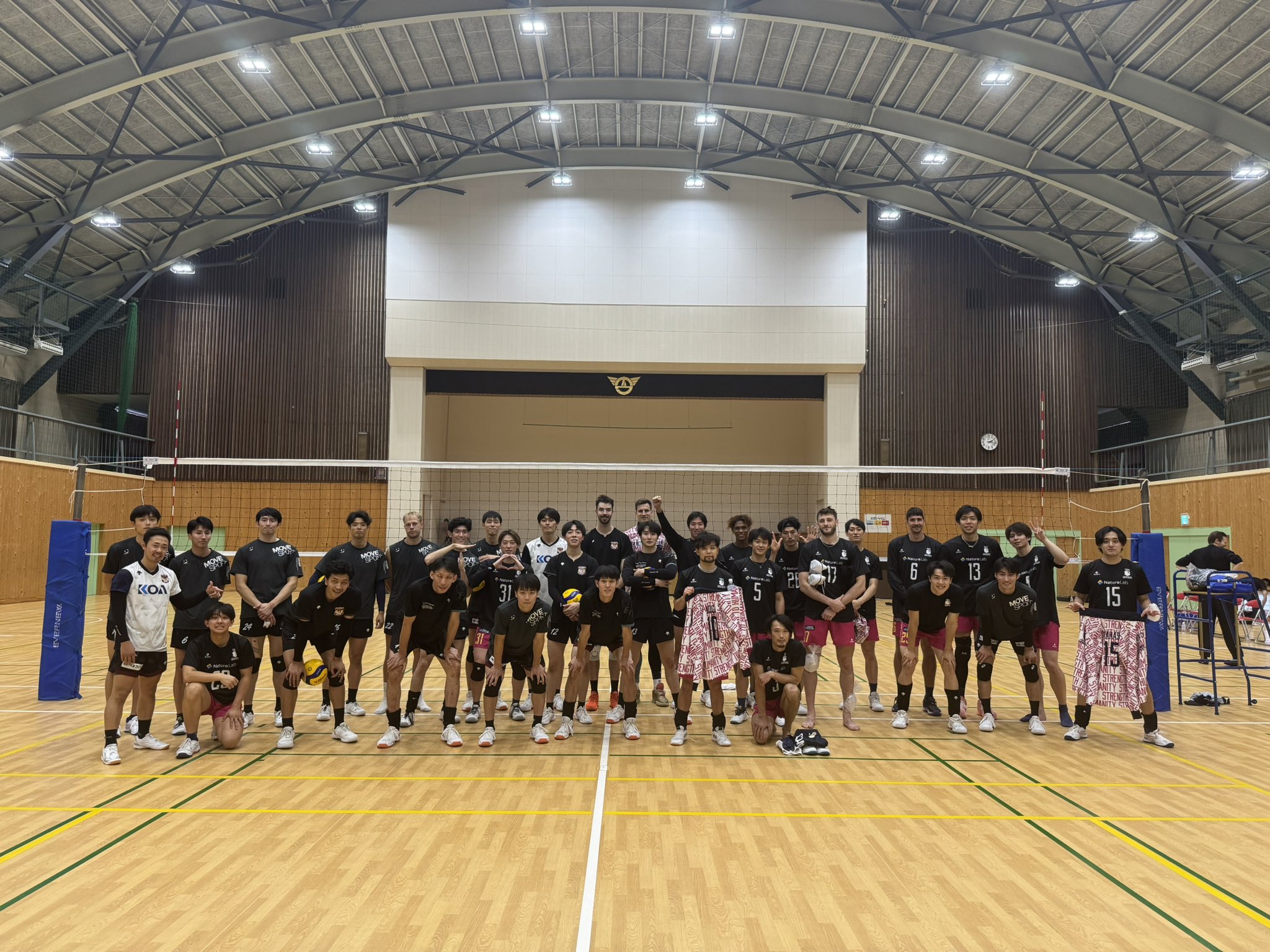 VC長野トラデンツ　VC.NAGANOTRIDENTS　バレーボール　練習着 VC.NAGANOTRIDENTS VC長野トラデンツ バレーボール 練習着