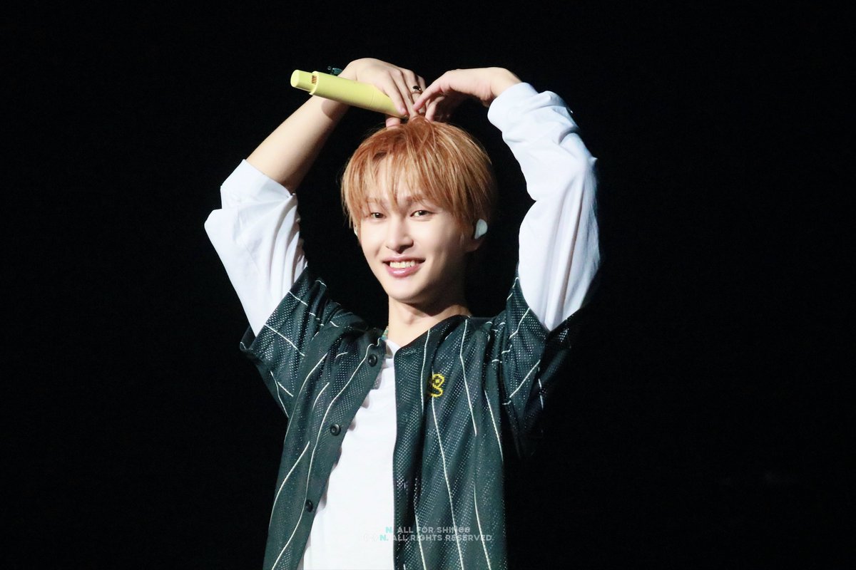 【希少】SHINee Vol. 1: A Type シャイニ　샤이니 Unboxing SHINee 1st Japanese Album The firsT [Limited