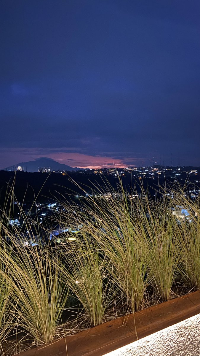 heeydidit's tweet image. I left my trauma in Semarang