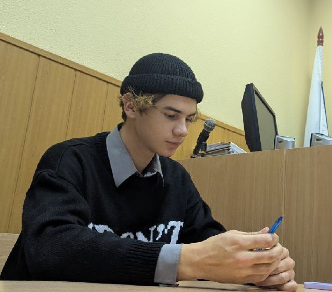 sergey_monyakov's tweet image. Неделя уже тем хороша, что мы узнали о такой группе, как Стоптайм #Stoptime
Наоко (Диана), Саша гитарист, Влад ударник, Слава и Аня.
Как Свет в конце тоннеля.
Ужас - их посадили на 12-13 суток и будут прессовать.
Власть испугалась и натравила ботов, испугалась этих смелых детей)