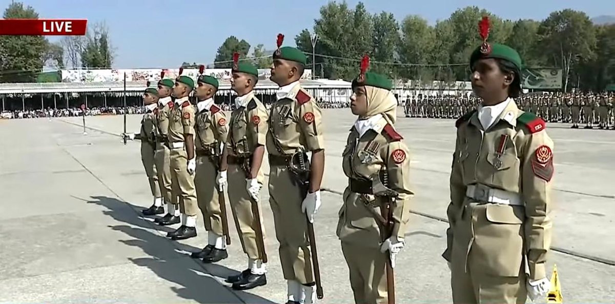 PakinBangladesh's tweet photo. Heartiest Congratulations to Lady Cadet Jannatul Mawa (Bangladesh Army) on passing out from Pakistan Military Academy (PMA) & receiving coveted Commandant’s Overseas Medal. She was handed over award by Field Marshal Syed Asim Munir, NI(M), HJ.
@ForeignOfficePk
@OfficialDGISPR https://t.co/QHNGYJEUb9