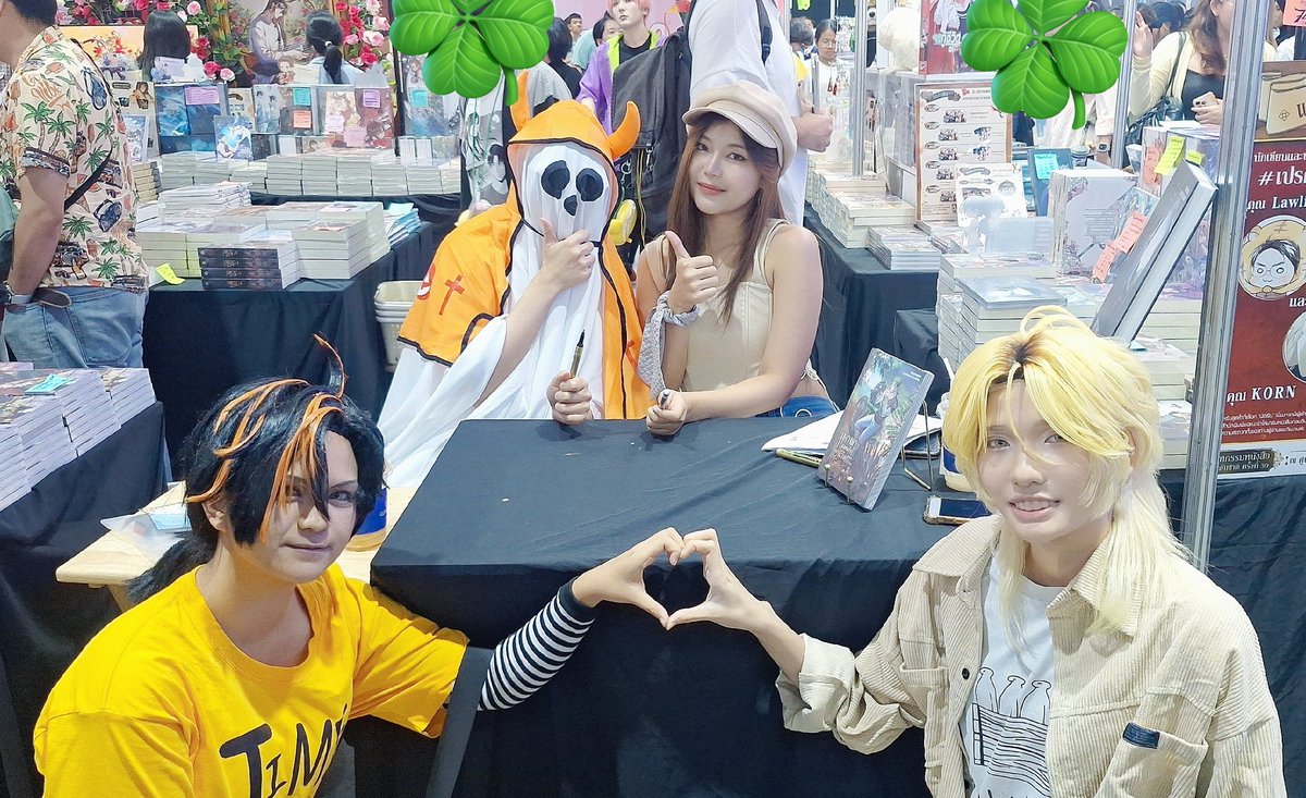 นายเขียวขึ้นปกทั้งทีจะพลาดได้อย่างไร 🫵🏻✨️ เพื่อน(?)คนนี้เลยต้องลงจากฝ้า(...)มาหา-- 

คุณลอว์คุณกรน่ารักมากกกกก 😭✨️✨️  ขอบคุณที่กำเนิดเด็กดีแม้อายุสั้นแบบพี่เตขึ้นมาาาา แล้วจังหวะบังเอิญหันไปเจอสเตฟานด้วย 55555555 จะรอยันเล่มสุดท้ายเลย 💪🏻🔥🔥

#เปรตมันดุ