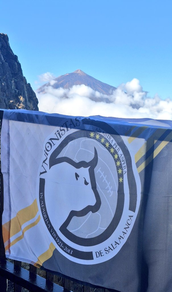 adry7_94's tweet photo. Nunca las estrellas estuvieron tan cerca ✨️ #AdAstraPerAspera
#Teide #Tenerife #Irreductibles

@UnionistasCF  🏴🏳 https://t.co/OzsRK3gyup