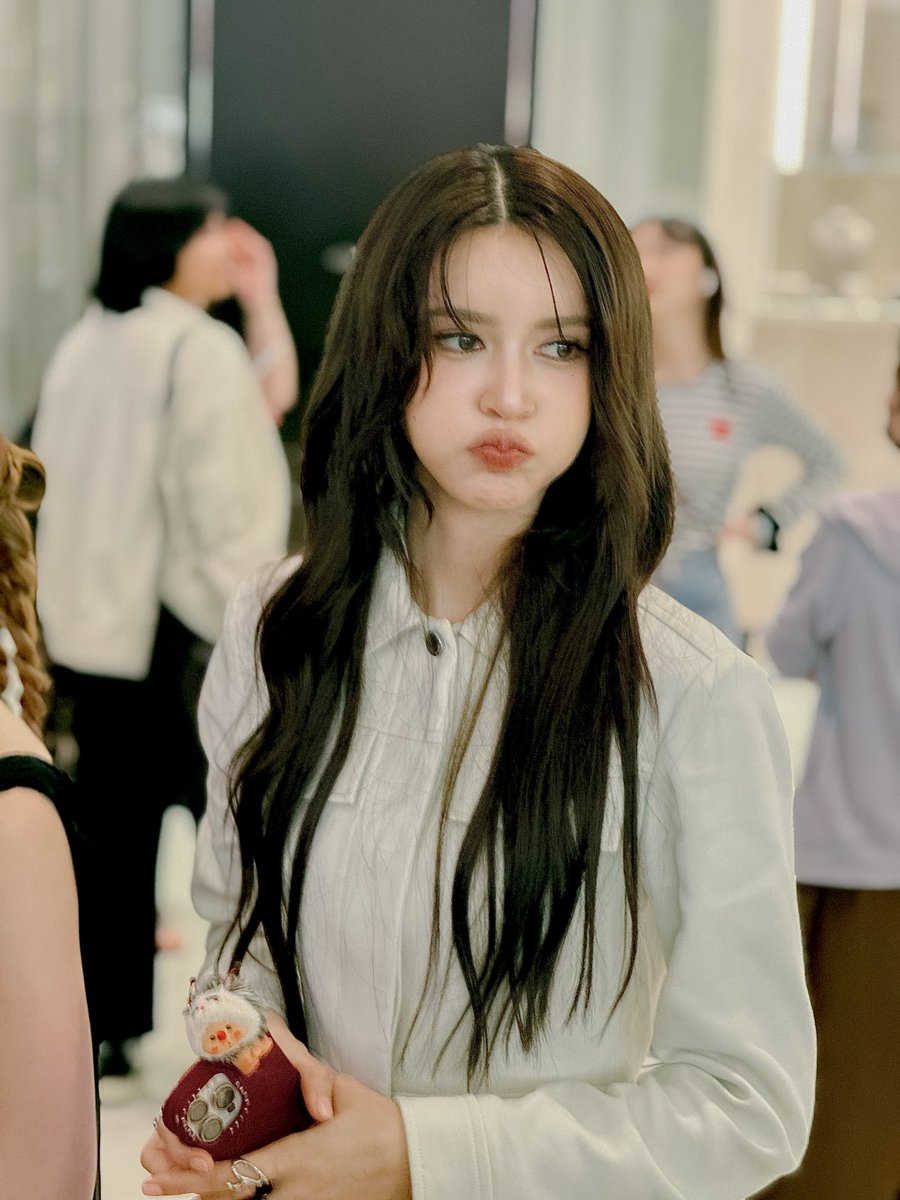 พี่คนสวยค้าบ

ICEMEMI AT SIAM PARAGON

#SiamParagonBIFW2025xIceMemi
#IceMemi #FUNDAO 
#SiamParagonBIFW2025 
#BIFW2025 
#FashionablyExtraordinary
#SiamParagonOnly