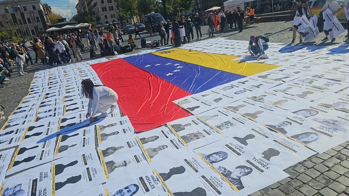 Venezolanos toman Roma, en la víspera de la canonización del Dr. José Gregorio Hernández y la Madre Carmen Rendiles exigen la liberación de todos los presos políticos secuestrados por la narcotiranía de Maduro.
