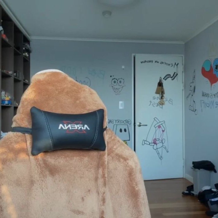 neotfy's tweet image. not my home but i know my way around