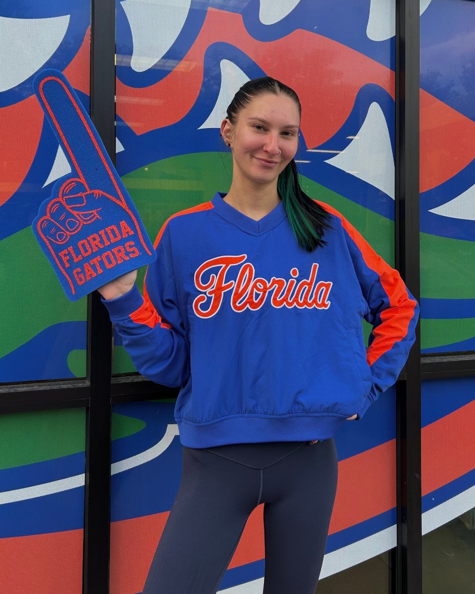 AlumniHallUF's tweet photo. It's Gator Game Day! 🐊🏈 Come shop with us before kickoff!
https://t.co/cztuQh3mOI https://t.co/a4mN1biw2E