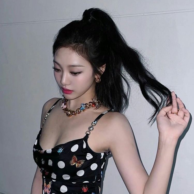 ningning tweet media