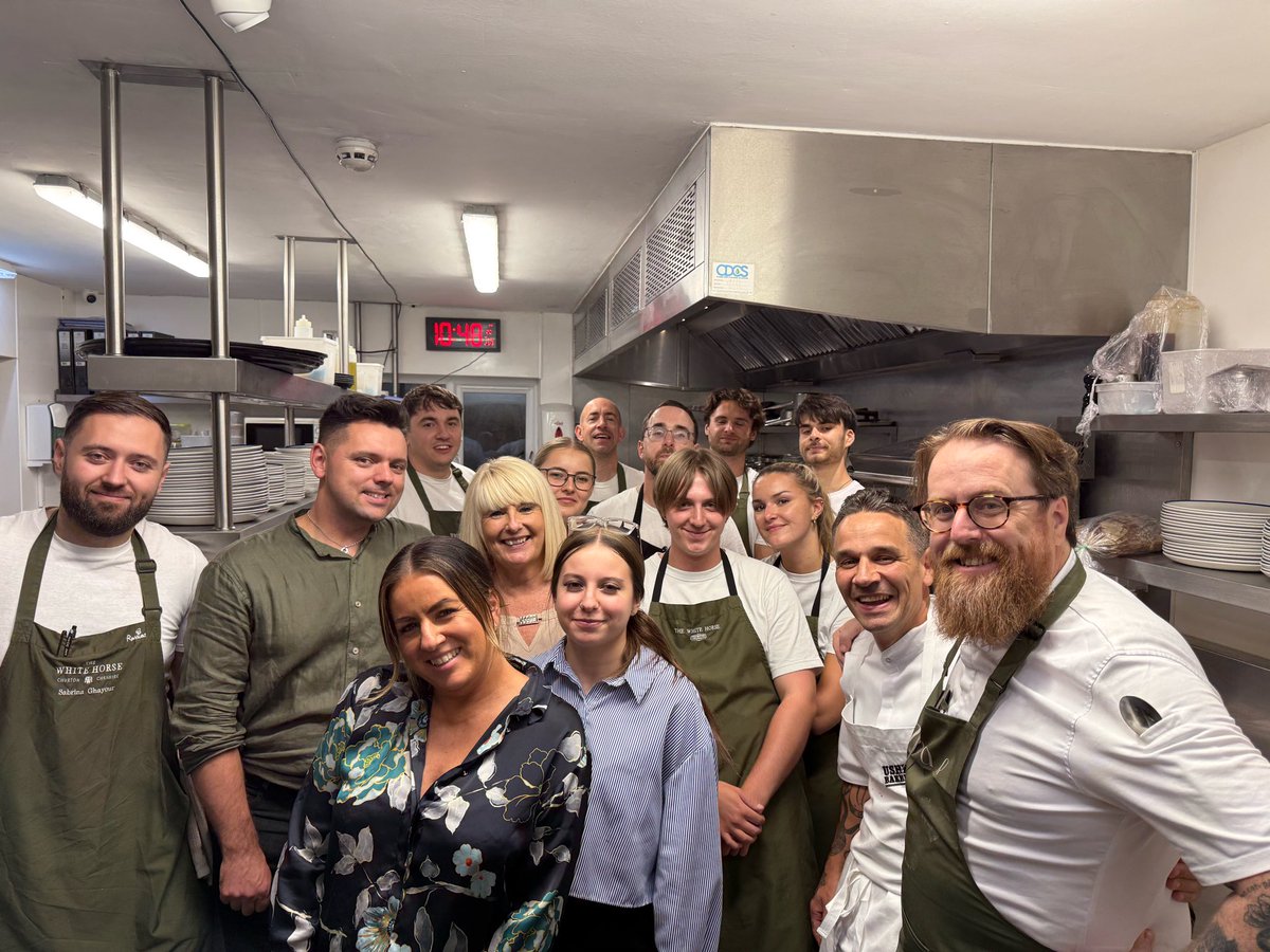 Chef De Partie role available!
4 day week!
Competitive salary!
Guest chef nights!