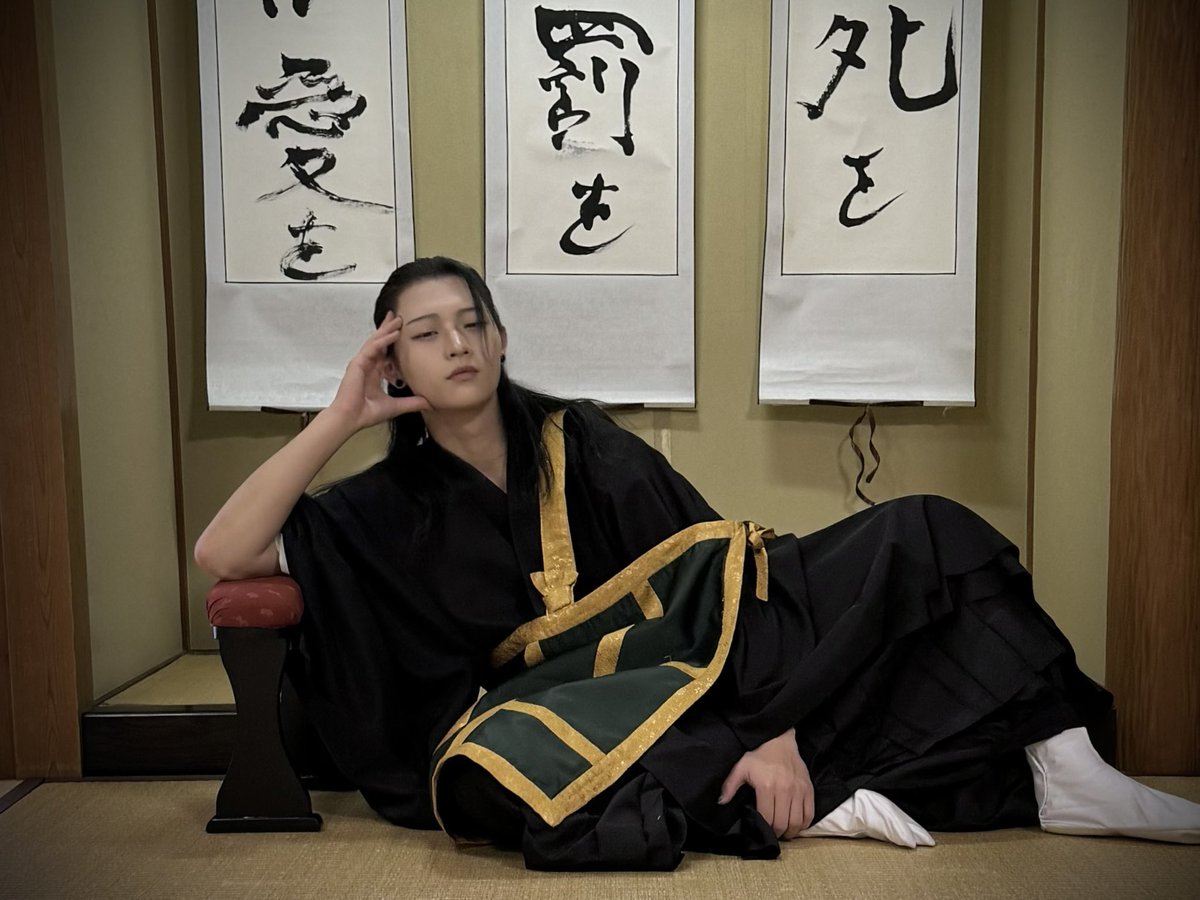 渦-uzu- 着物のひと 写真集お渡し会グッズ 渦-uzu- 着物のひと 写真集お渡し会グッズ 渦-uzu- (@uzu_swirl) •