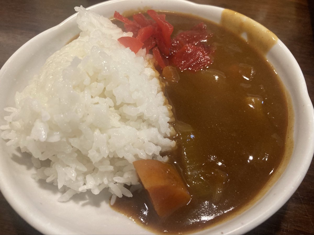 まちのごはんや　がっつり亭　（奈良市）

ホルモン定食
・しまちょう（ふわふわ）
・アカセンマイ（コリコリ）
・ミックス（ふわコリ）
私はミックスにしました🥴

たまらんのよこれがw
ご飯何杯でもいける🍚

ごはん、味噌汁、カレーがおかわり無限
╰(*´︶`*)╯♡

最高の週末がやっと始まった！