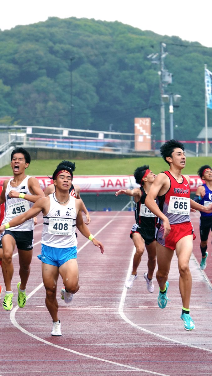 jaaf_official's tweet photo. /／
【#U18U16陸上大会】
⚡ライブ配信アーカイブ（メインch）⇒https://t.co/s6hdcOubDE
\＼

◆U18男子800m決勝結果
1位🥇#東條颯介（智辯カレッジ高）1分52秒94
2位🥈#神谷幌（浜松北高）1分53秒09
3位🥉#堀翠快（岐阜農林高）1分53秒48

✅ライブ配信・速報など
https://t.co/DaAyFPG3ey
#青春秒で燃えます #陸上 #JAAF
