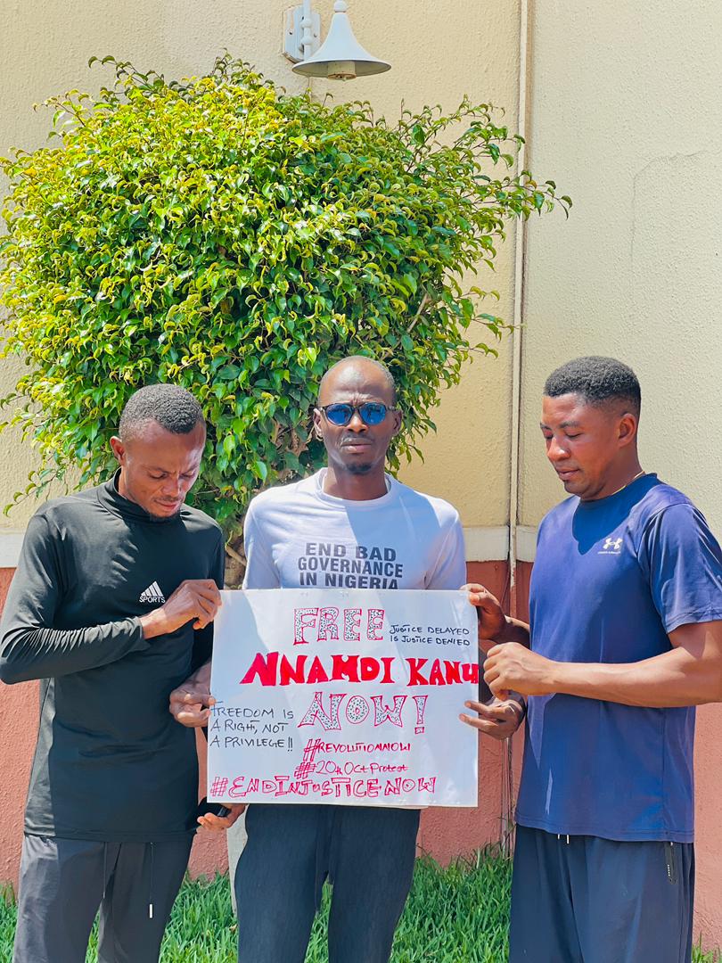 Citizen_SYusuf's tweet photo. ALL IS SET TO MARCH ON MONDAY #20thOctProtest✊🏾 NO RETREAT NO SURRENDER!!.
They call us rebels — but we are not.
We are the voices of truth rising from the ruins of injustice.
We are the conscience of a bleeding nation, crying for freedom and justice.
For years, the powerful have silenced the weak,
ignored the cries of the oppressed,
and trampled on the rule of law —
but we refuse to be silent any longer.
We march not with guns, but with courage.
We fight not with hate, but with hope.
Because freedom is a right, not a privilege!
To delay justice is to deny it.
To cage truth is to strengthen the resistance.
#FreeNnamdiKanuNow
#EndBadGovernanceInNigeria
#RevolutionNow
#ForJustice #ForFreedom
#20thOctProtest ✊🏾