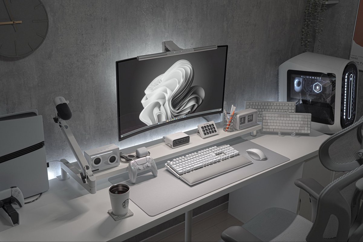 SakuraGame's tweet photo. #desksetup https://t.co/DzVyF5LS7a