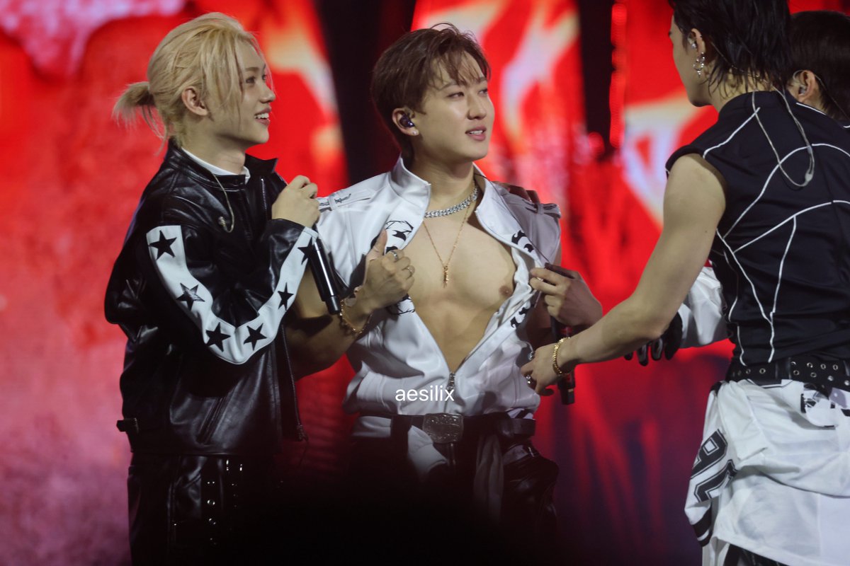 20251018
#Changbin #창빈 #チャンビン

 #dominATE_celebrATE 
#Straykids #스트레이키즈