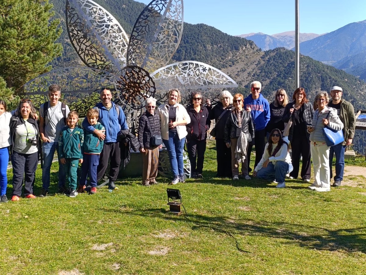 L’ANDART 25 (@landartandorra) on Twitter photo Cada dissabte pots gaudir de la Ruta Panoràmica del L’ANDART 25, amb xòfer i guia per descobrir l’art, la natura i el paisatge de Sant Julià de Lòria. Reserva la teva plaça (places limitades) a l’Hotel Pol o a l’Oficina de Turisme del <a href="/comusantjulia/">Comú Sant Julià</a> #LANDART25 Cada dissabte pots gaudir de la Ruta Panoràmica del L’ANDART 25, amb xòfer i guia per descobrir l’art, la natura i el paisatge de Sant Julià de Lòria. Reserva la teva plaça (places limitades) a l’Hotel Pol o a l’Oficina de Turisme del <a href="/comusantjulia/">Comú Sant Julià</a> #LANDART25