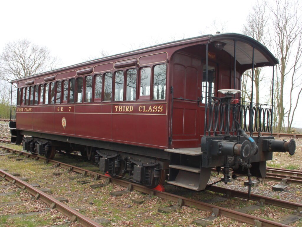 JWitt01's tweet photo. @ThtAwkwrdDiesel Whilst I don't have a massive AU for Sodor, I have always believed Hannah was a coach that would eventually join Toby's consist after she had time to cool down, I also always saw her as the Bogied variant of the Wisbech Tramway coaches. https://t.co/yHKmSVwK48
