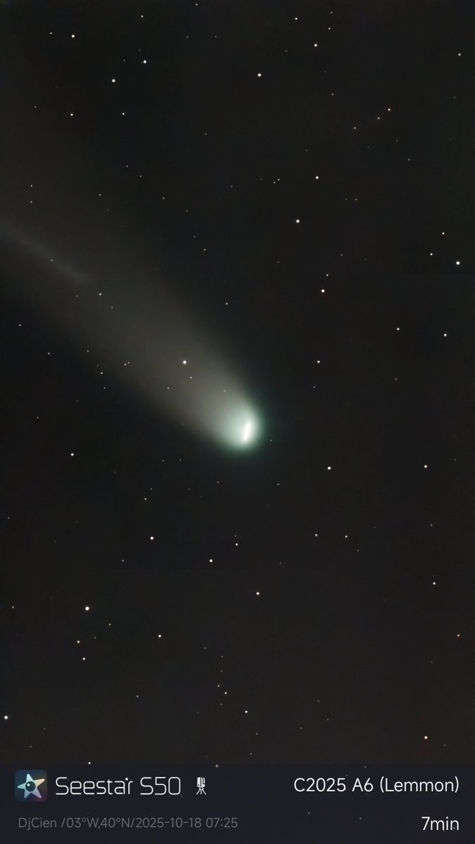 pacoragageles's tweet photo. Hasta el momento, esta es la mejor foto que he conseguido del cometa 2025 A6 Lemmon.
Cada día se vuelve más espectacular: su coma crece, la cola se alarga y el brillo parece aumentar noche tras noche.
Verlo evolucionar ahí arriba es una experiencia increíble. #2025A6 https://t.co/bxFV5bpYeh
