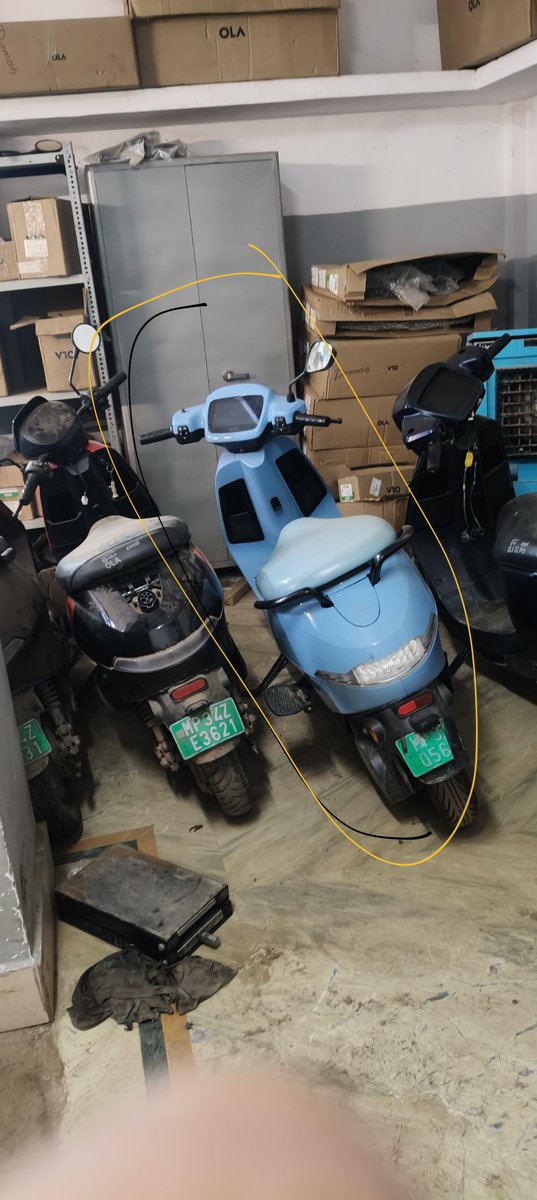 <a href="/OlaElectric/">Ola Electric</a> सेंटर पर पड़ी हैं कैसे रखे इस बार की दिवाली कचरा सेंटर करेगा क्या पूजा इसकी <a href="/bhash/">Bhavish Aggarwal</a> <a href="/OlaElectric/">Ola Electric</a>
