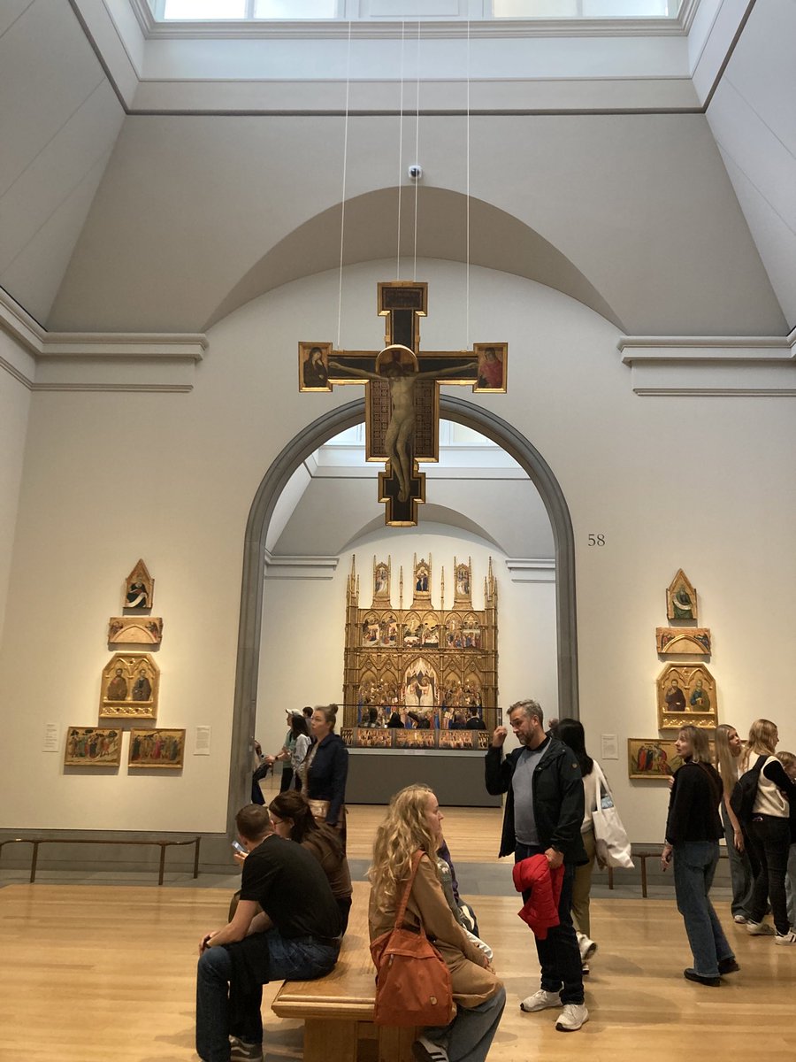Most of my feed feels so negative about the country at the moment. The newly reopened Sainsbury Wing of the National Gallery is stunning. Can’t really capture it but this is such a wonderful view as you turn a corner. Slightly expecting Mr Emerson to noisily hove into view