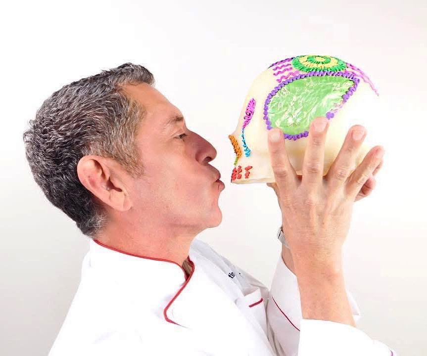 ChefMartinLopez's tweet photo. Getting ready for Día de los muertos, November 1st and 2nd.
#ChefMartinLopez #Sugarskull #díadelosmuertos #culture #culinary #Mexico https://t.co/GAfDeo792X